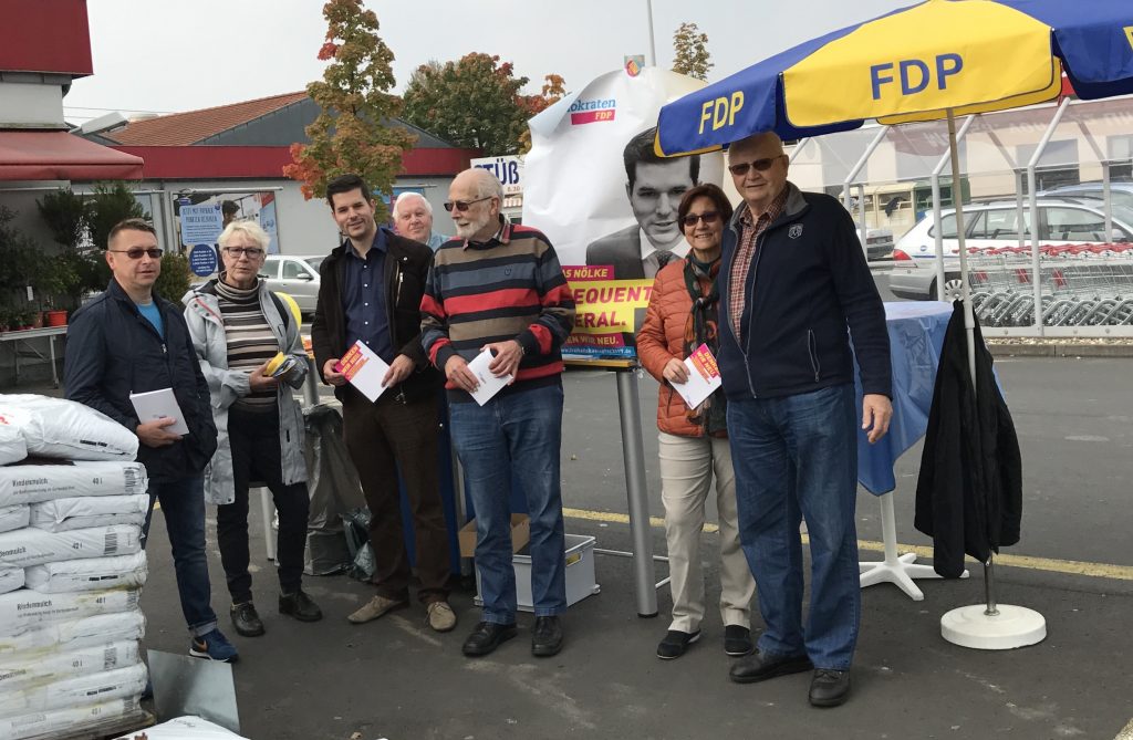 BTW2017 WS 3-1024x669 in Straßenwahlkampf - Traditionell letzter Stand des FDP Ortsverbandes Fuldatal am Samstag vor der Wahl